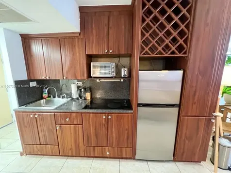 19201 Collins Aveavailnow Sunny Isles Beach FL 33160