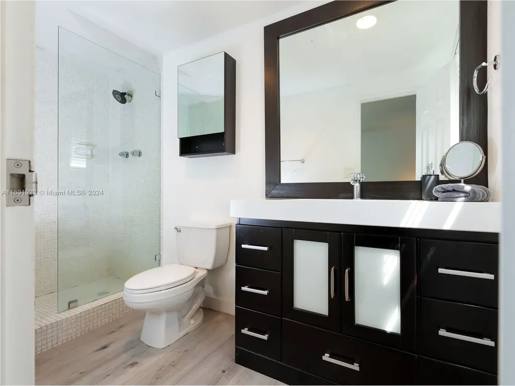 3901 S Ocean Drive Hollywood FL 33019