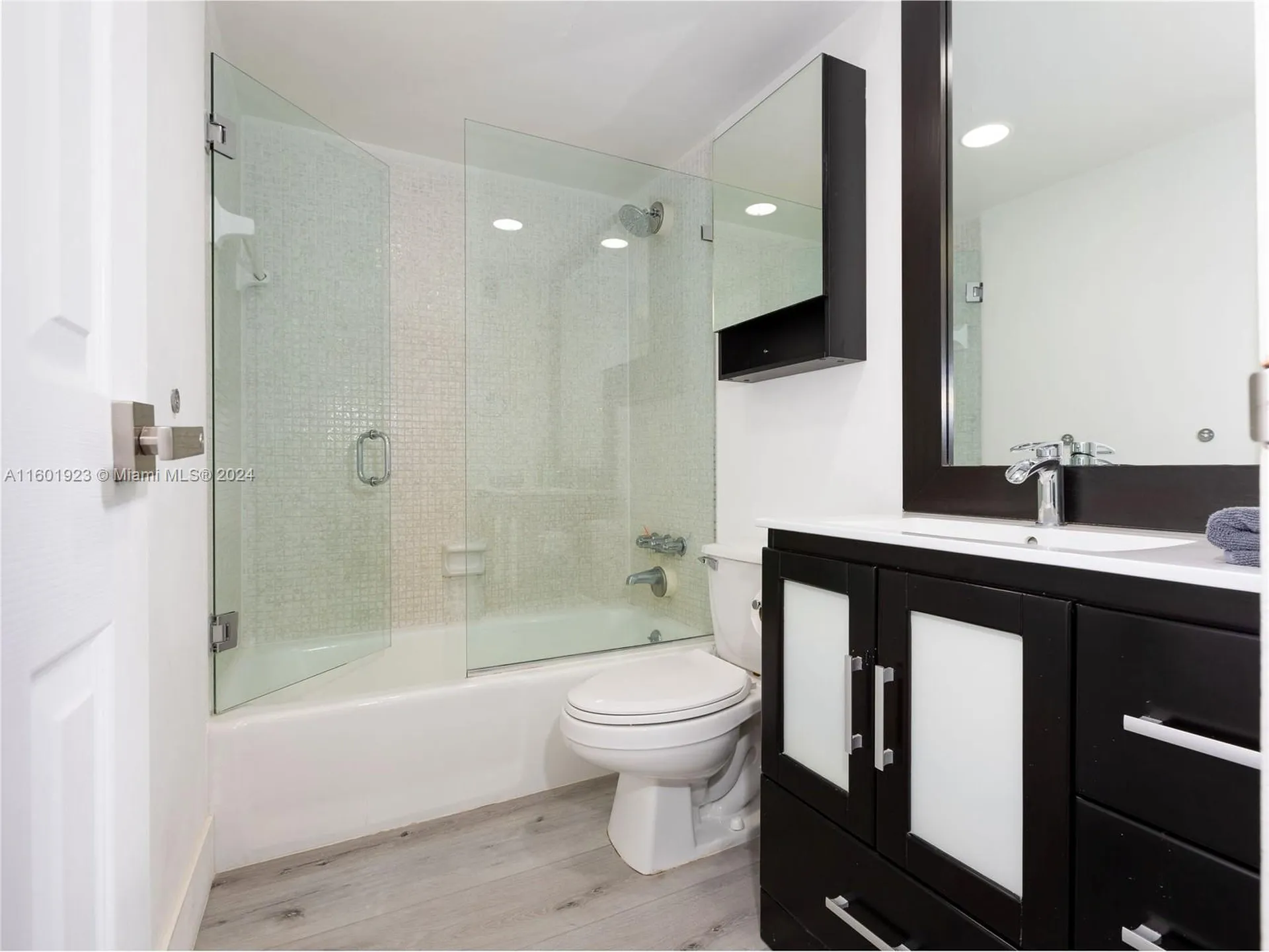 3901 S Ocean Drive Hollywood FL 33019