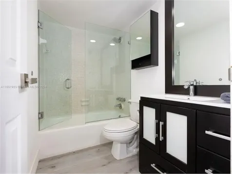3901 S Ocean Drive Hollywood FL 33019