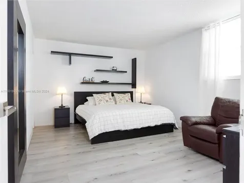 3901 S Ocean Drive Hollywood FL 33019
