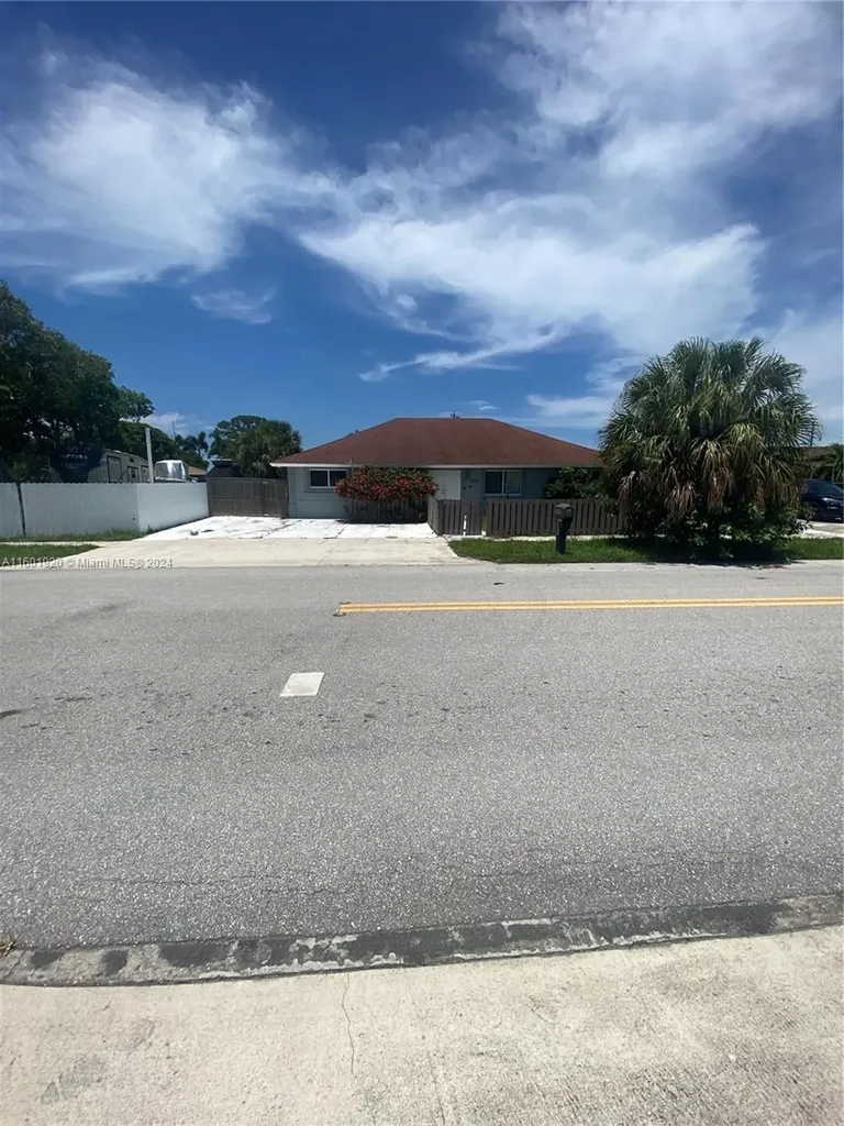 1926 Ramsey Drive Lake Worth FL 33461