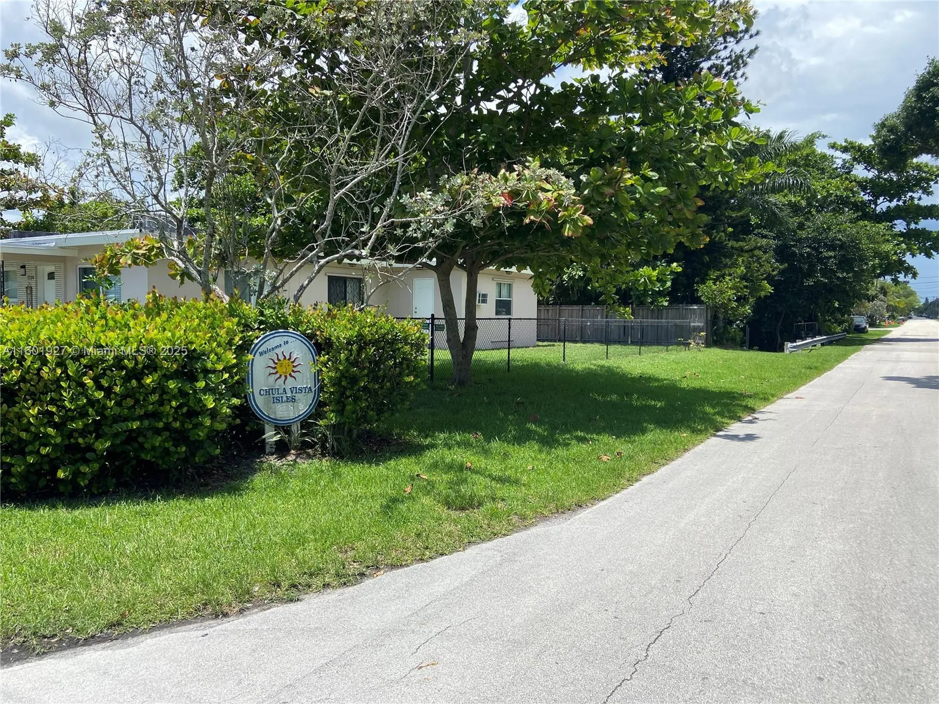 1739 SW 28th Terrace Fort Lauderdale FL 33312