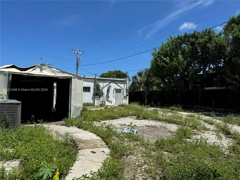 4343 N Andrews Avenue Oakland Park FL 33309