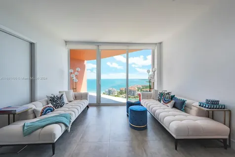 300 S Pointe Drive Miami Beach FL 33139