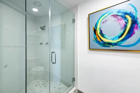 300 S Pointe Drive Miami Beach FL 33139