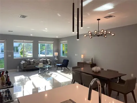 6683 NW 103rd Parkway Doral FL 33178