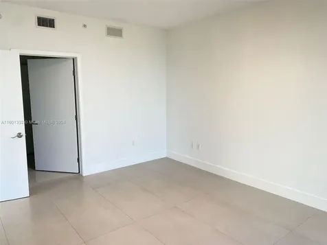 16385 Biscayne Boulevard Sunny Isles Beach FL 33160