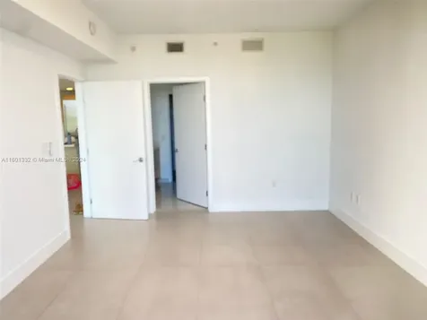 16385 Biscayne Boulevard Sunny Isles Beach FL 33160