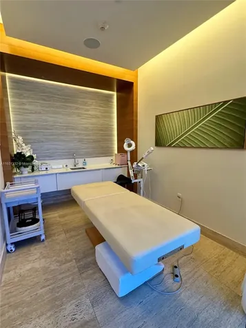 16385 Biscayne Boulevard Sunny Isles Beach FL 33160