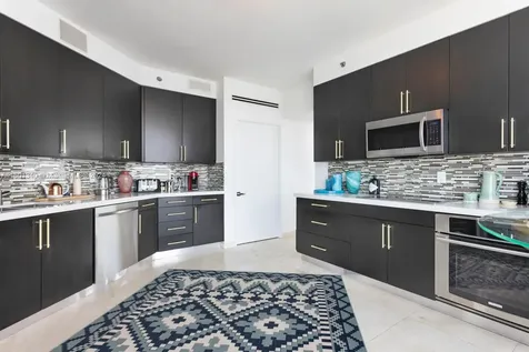 300 S Pointe Drive Miami Beach FL 33139