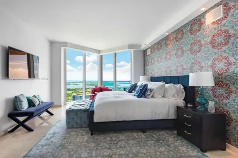 300 S Pointe Drive Miami Beach FL 33139