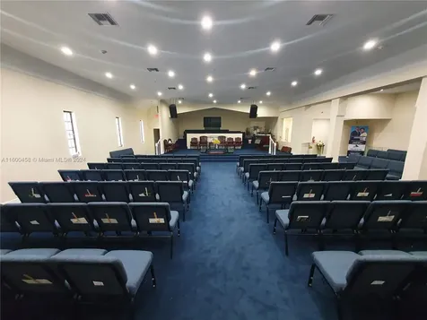 10041 W Jessamine Street Miami FL 33157