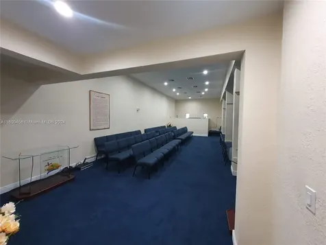 10041 W Jessamine Street Miami FL 33157
