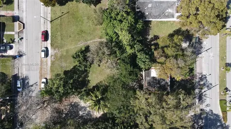 3373 Thomas Avenue Miami FL 33133
