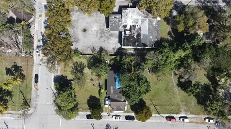 3373 Thomas Avenue Miami FL 33133