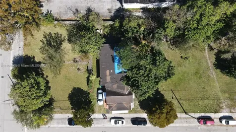 3373 Thomas Avenue Miami FL 33133