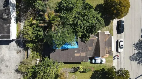 3373 Thomas Avenue Miami FL 33133
