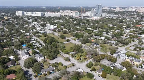 3373 Thomas Avenue Miami FL 33133