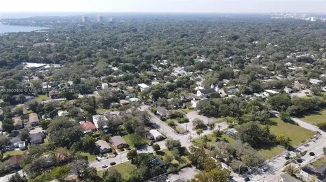 3373 Thomas Avenue Miami FL 33133