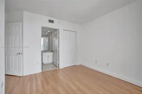 3370 Hidden Bay Drive Aventura FL 33180