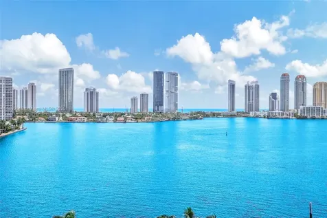 3370 Hidden Bay Drive Aventura FL 33180