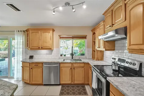 9211 NW 18th Street Coral Springs FL 33071