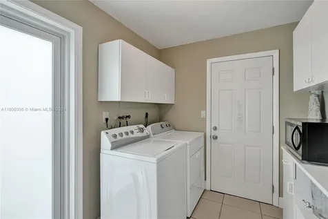 9211 NW 18th Street Coral Springs FL 33071