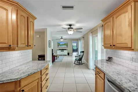 9211 NW 18th Street Coral Springs FL 33071