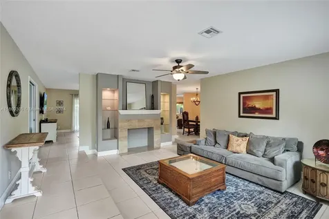 9211 NW 18th Street Coral Springs FL 33071
