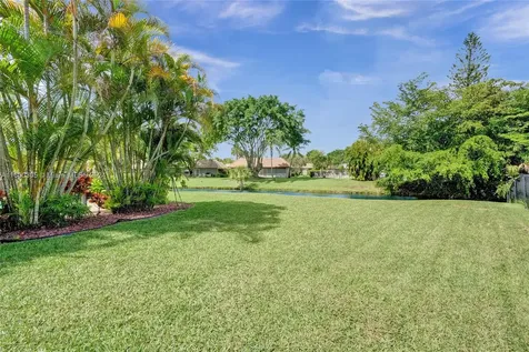 9211 NW 18th Street Coral Springs FL 33071