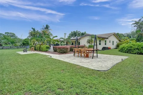 9211 NW 18th Street Coral Springs FL 33071