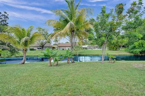 9211 NW 18th Street Coral Springs FL 33071