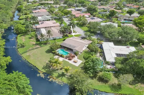 9211 NW 18th Street Coral Springs FL 33071