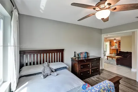 9211 NW 18th Street Coral Springs FL 33071