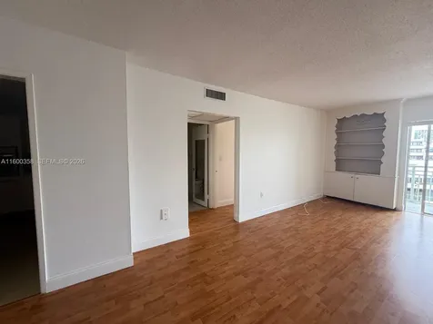 400 Kings Point Drive Sunny Isles Beach FL 33160