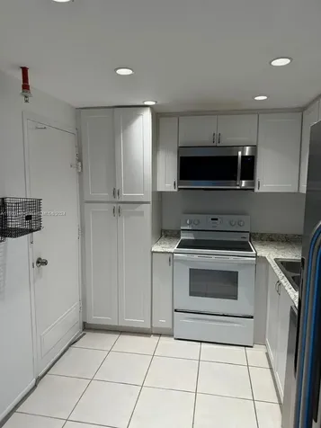 400 Kings Point Drive Sunny Isles Beach FL 33160