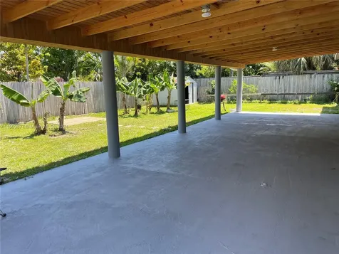 19621 NE 1st Avenue Miami FL 33179