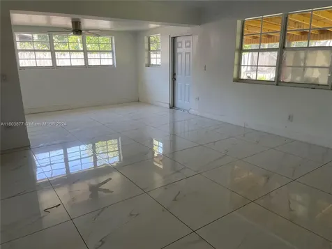 19621 NE 1st Avenue Miami FL 33179
