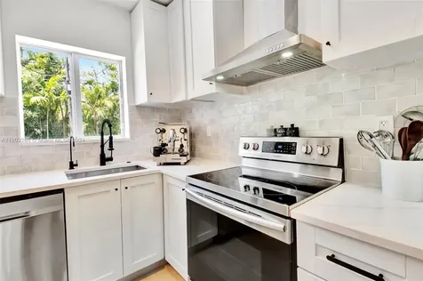 2315 Overbrook Street Miami FL 33133