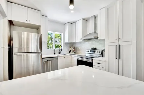 2315 Overbrook Street Miami FL 33133