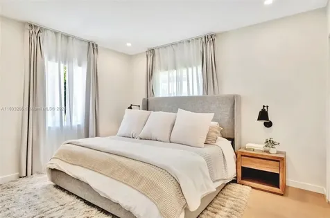 2315 Overbrook Street Miami FL 33133