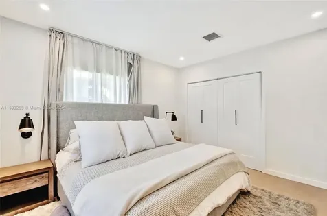 2315 Overbrook Street Miami FL 33133