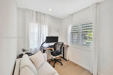 2315 Overbrook Street Miami FL 33133