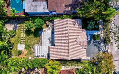 2315 Overbrook Street Miami FL 33133