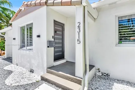 2315 Overbrook Street Miami FL 33133