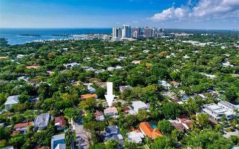 2315 Overbrook Street Miami FL 33133