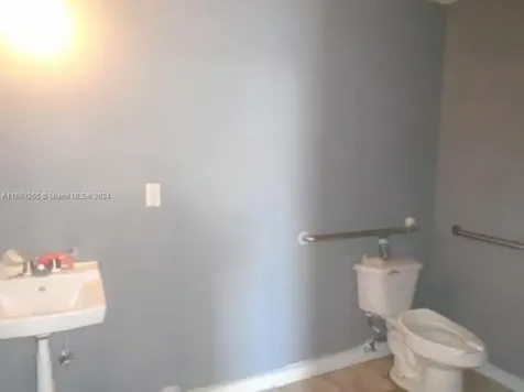 3380 NW 69th Street Miami FL 33147