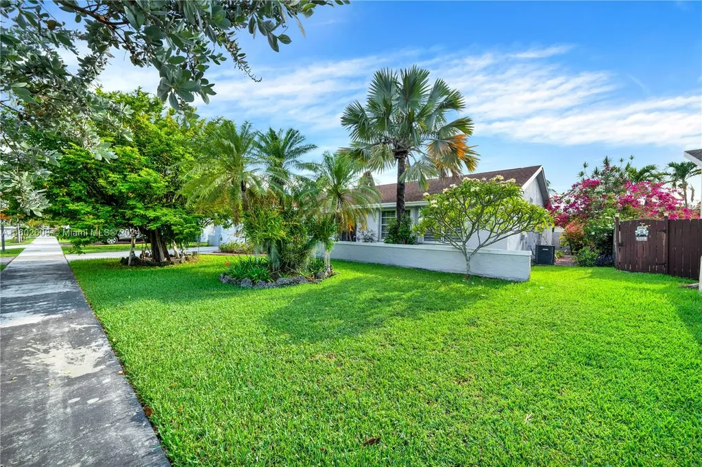 17200 SW 93rd Avenue Palmetto Bay FL 33157