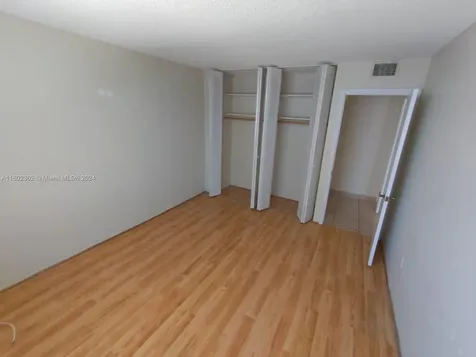 2780 NE 183rd Street Aventura FL 33160